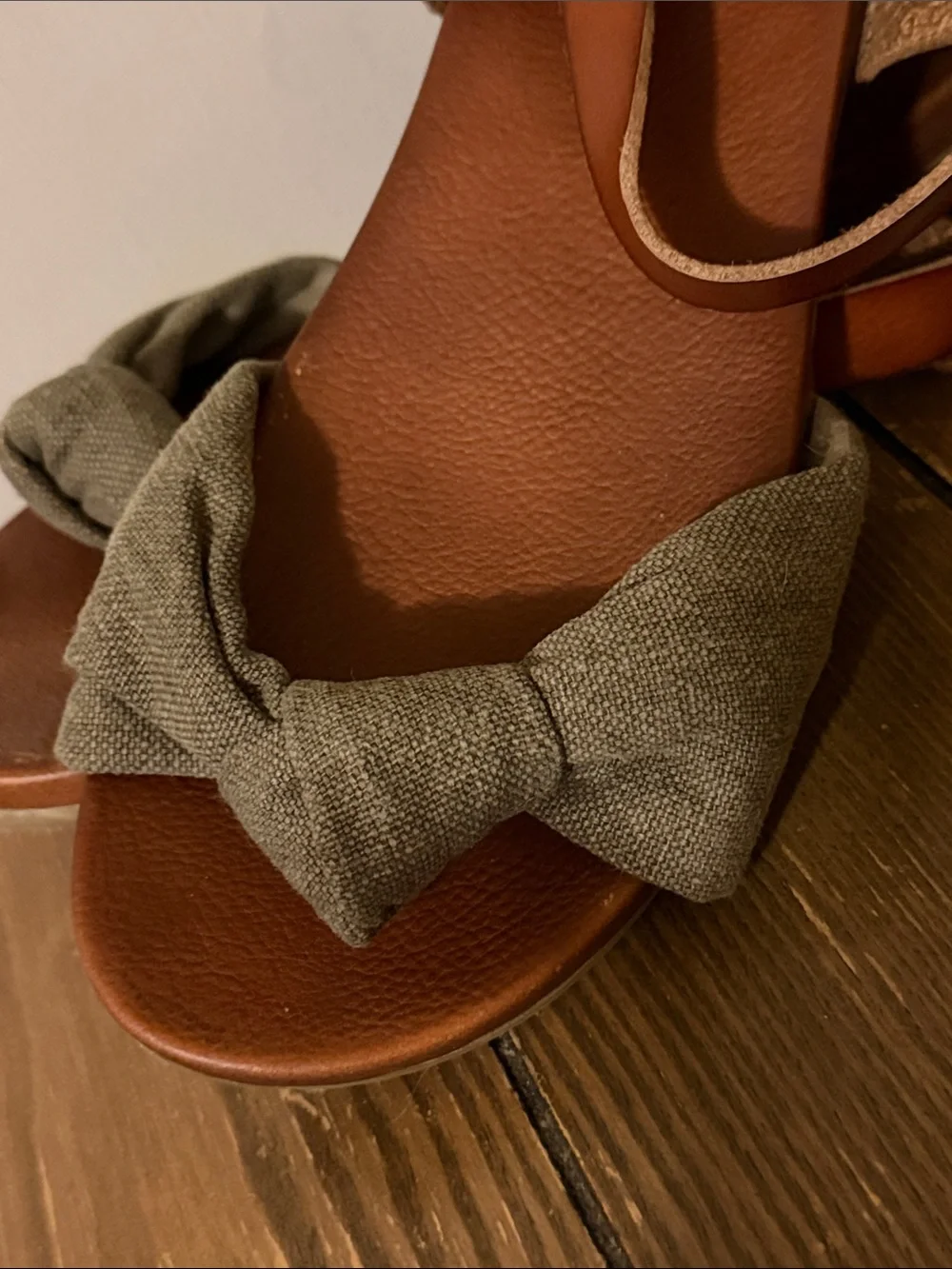 MIA Tan Leather Sandals with Green Fabric Bows